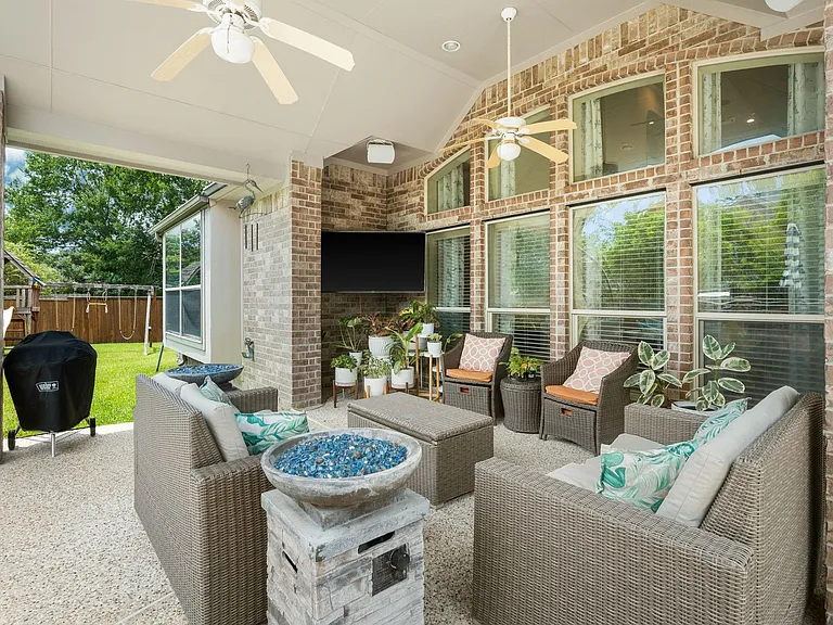 11 Pintuck Pl — Photo 37