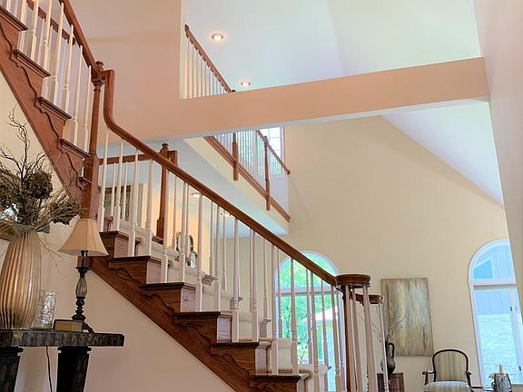 3rd image of 12302 S Pine Pl