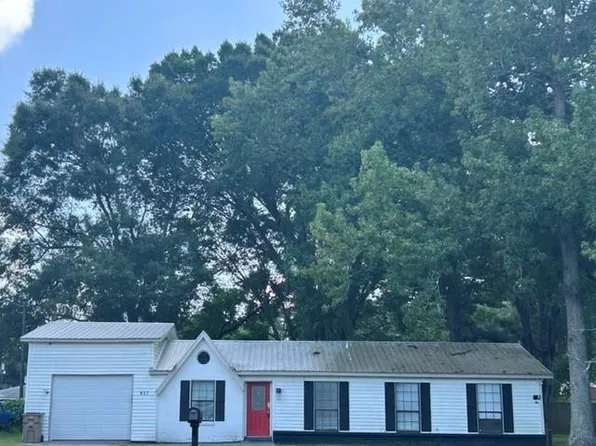 917 Dawes Rd, Mobile, AL 36695
