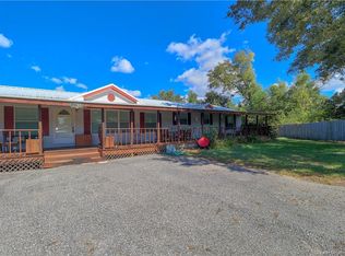 2200 Tuna Ln, Lake Charles, LA 70605
