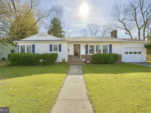 714 W Ivy Dr, Seaford, DE 19973