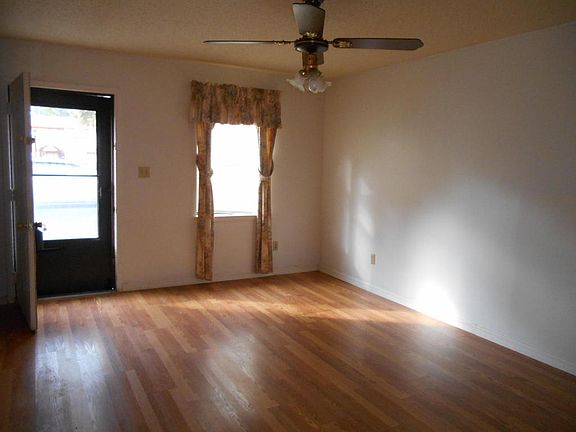 4th image of 696 Tyner St Unit 05