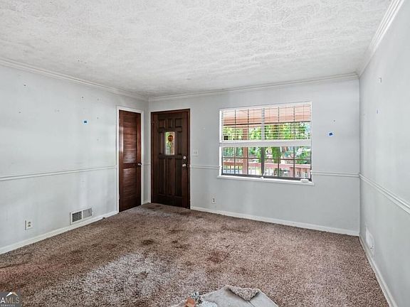 5th image of 367 Bedford St SW
