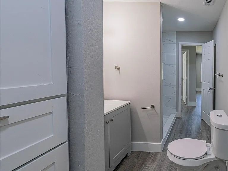5718 Cherry St — Photo 13