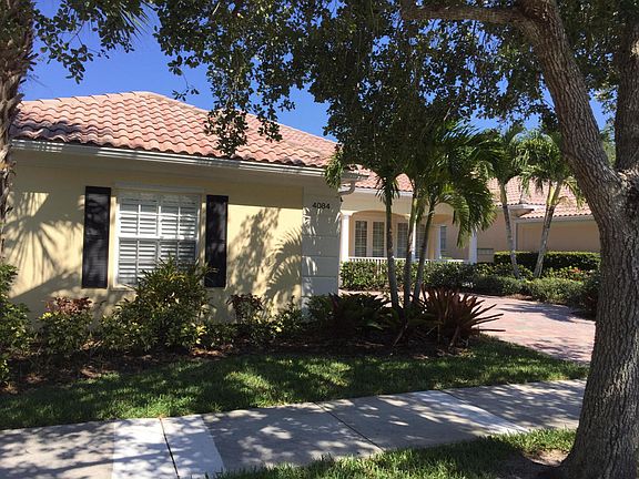 3rd image of 4084 SE Maryhill Pl