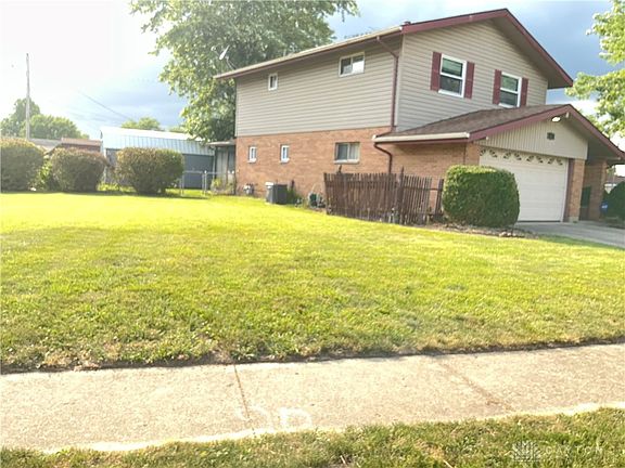 3rd image of 817 Chandler Dr