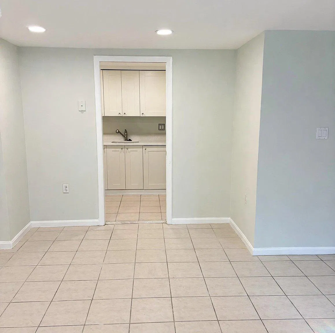 1 bed, 1.0 bath, 823 sqft, $2,300 — Photo 3