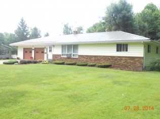 113 W Linden St, Abbotsford, WI 54405