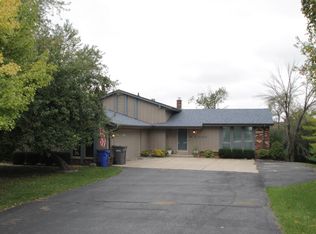 S75W20136 Ridge Rd, Muskego, WI 53150