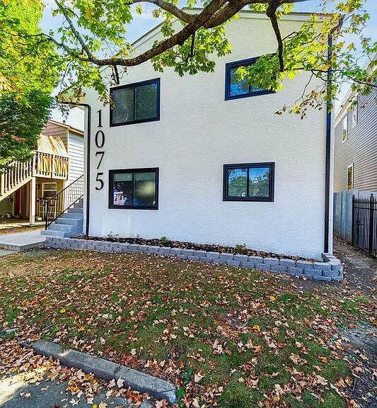 1075 Oak St #E — Photo 22