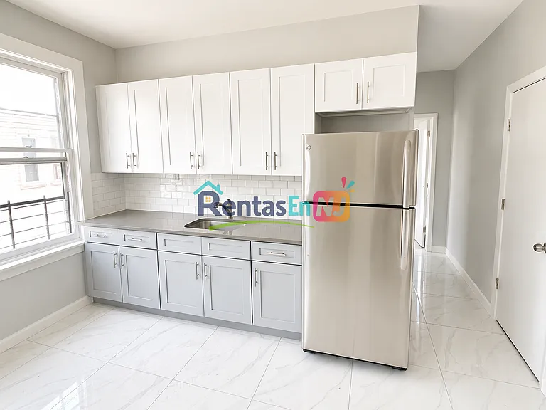 20 Ellis Ave #5B — Photo 1