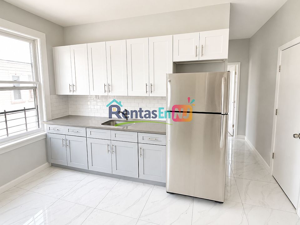 1st image of 20 Ellis Ave #5B
