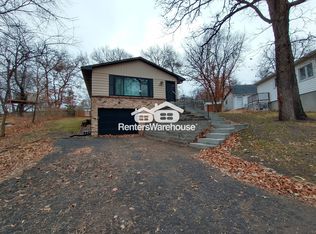 2351 Jonquil Ln N, Plymouth, MN 55441