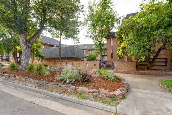 1065 University Ave #217 — Photo 4