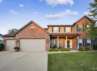 14 W Southcrest Cir, Edwardsville, IL 62025