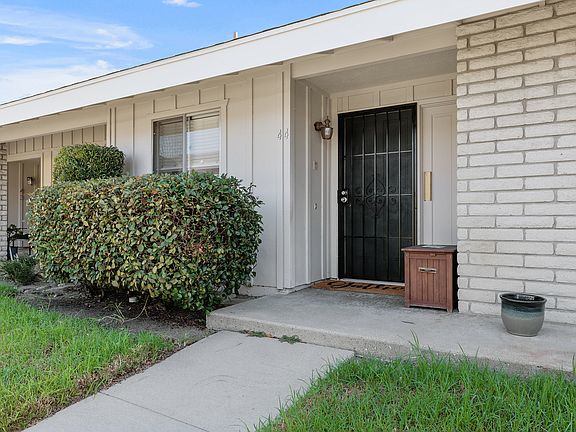 2nd image of 3760 Vista Campana S Unit 44