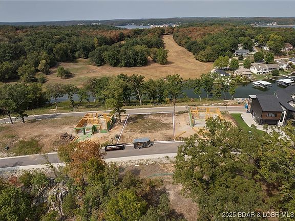 5th image of 22 Deep Haven Ln