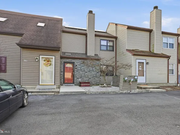 161 Valley Cir, Newark, DE 19711