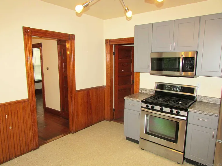 146 Pearl St #U2 — Photo 4