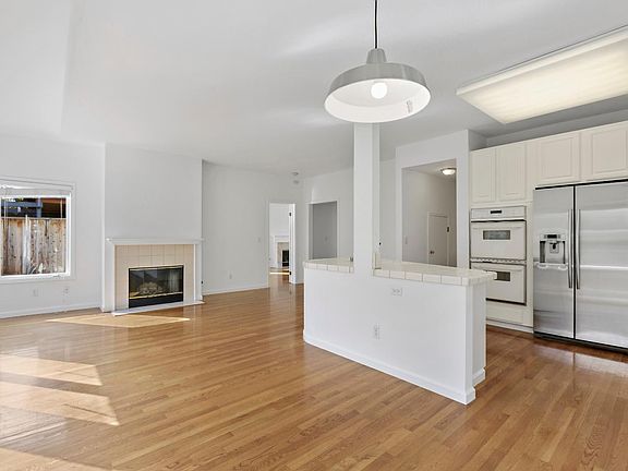 5th image of 2737 Gaspar Ct