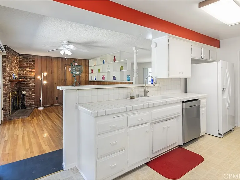 11543 Swinton Ave — Photo 10