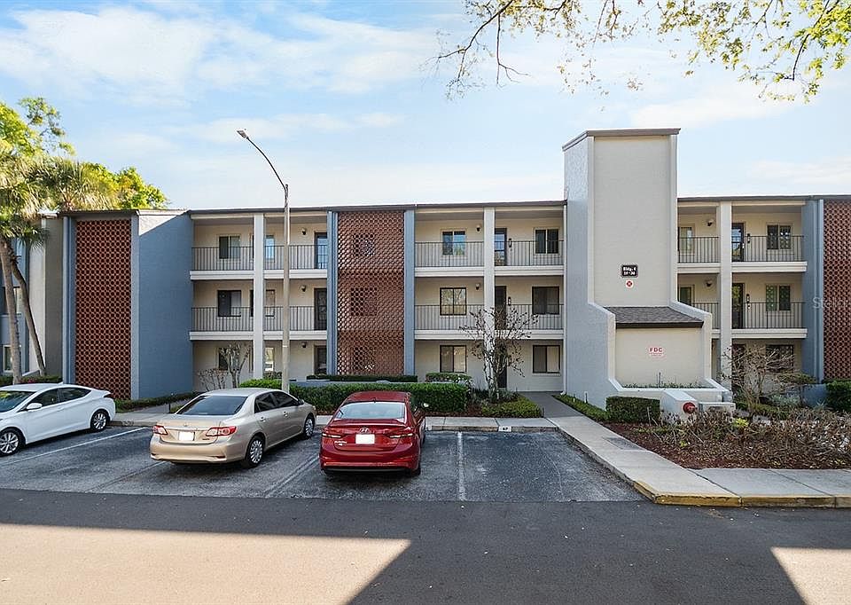 1st image of 4 Escondido Cir Unit 27