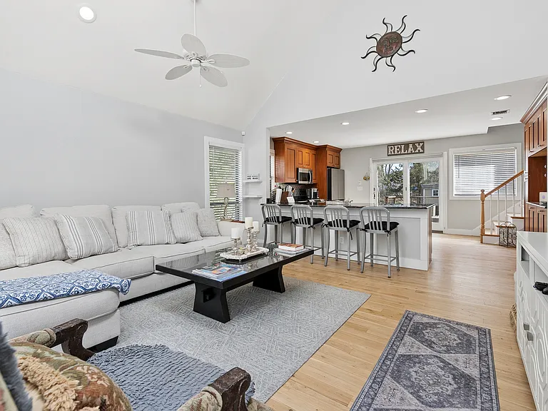 131 Lewis Rd — Photo 6