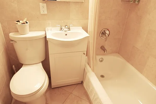 Rented by Eisenberg Exclusives | media 47