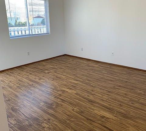 spacious living room