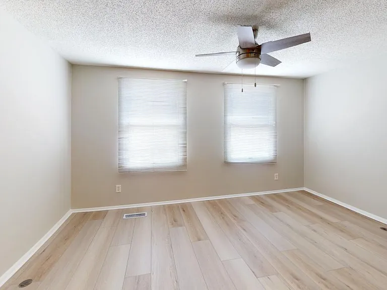 7344 Pebblestone Dr #C — Photo 16