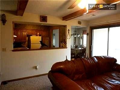 Living Rm looking into Kit.