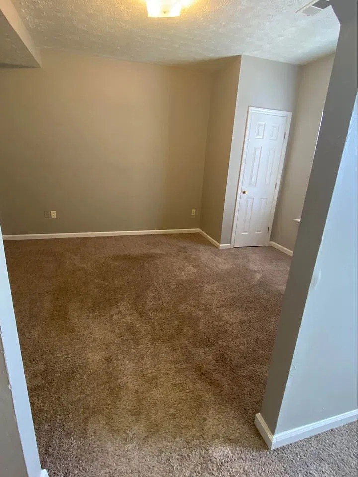 712 Marietha Drive - 712 Marietha Dr.-7 — Photo 2