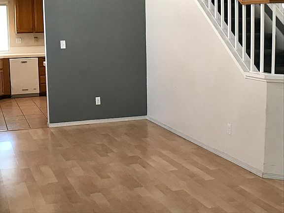 4th image of 1630 Walingwood Dr