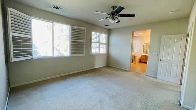 5 bed, 3.5 bath, 2812 sqft, $3,800 — Photo 4