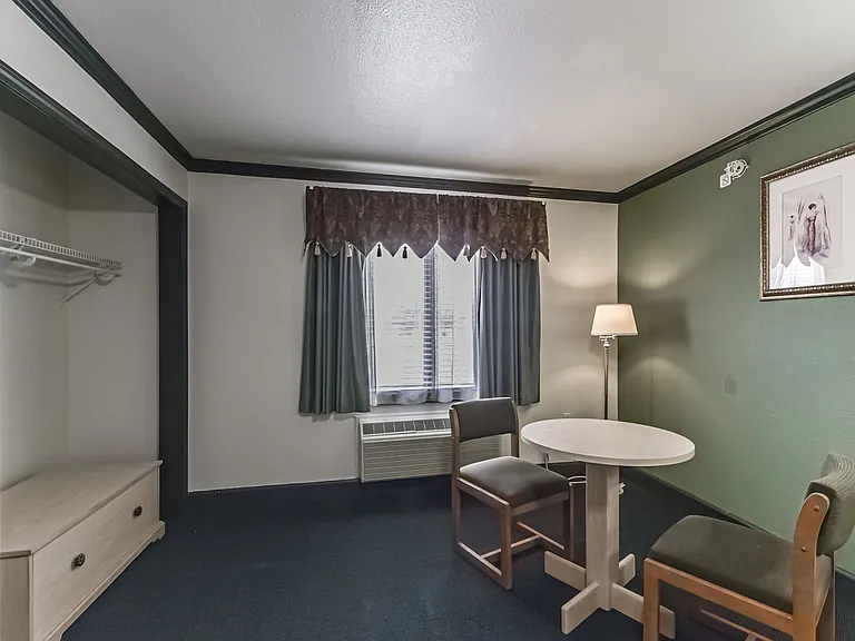 1025 Swanson St — Photo 36