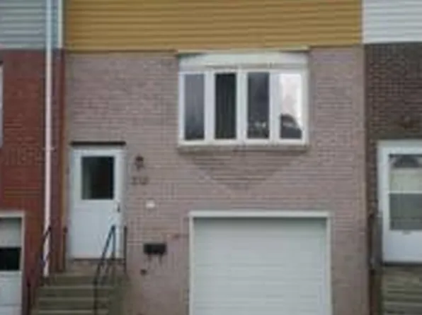 213 Old Forge Dr, Bath, PA 18014