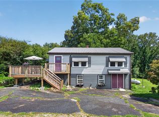 221 Pine St, Salem, SC 29676