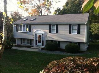 54 Elm Ave, Holbrook, MA 02343