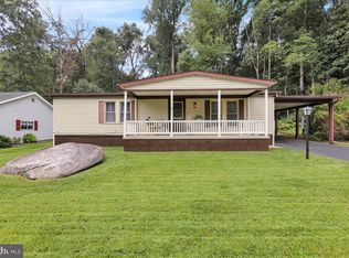 4 Maple Ave, Manheim, PA 17545