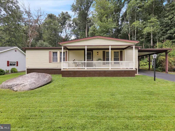 4 Maple Ave, Manheim, PA 17545