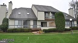 1st image of 11 Woodhill St