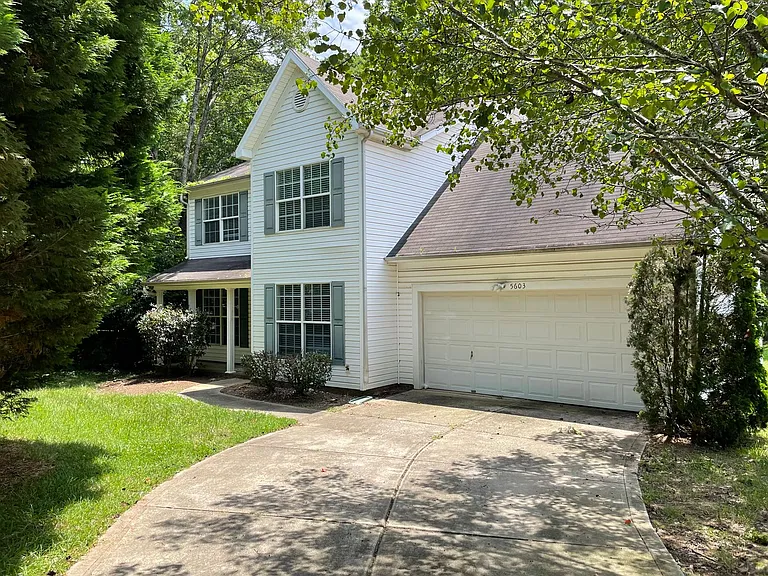5603 Falls Ridge Ln — Photo 1