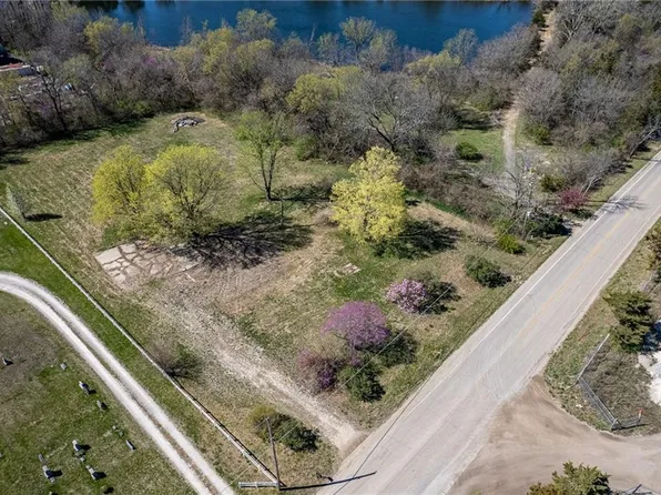 7101 W 191st St, Stilwell, KS 66085