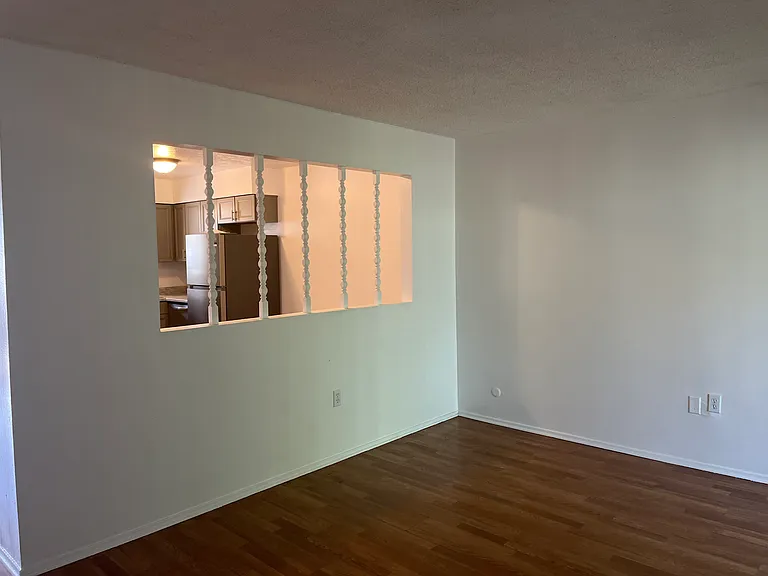 Completely Renovated Upstairs 2 Bedroom in NE Heights — Photo 22