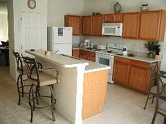 WB4P1225PRD-kitchen-and-breakfast-bar