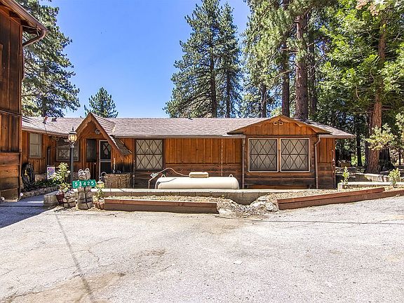 3rd image of 53425 Sherman Dr