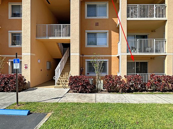 2nd image of 151 SW Palm Dr APT 105