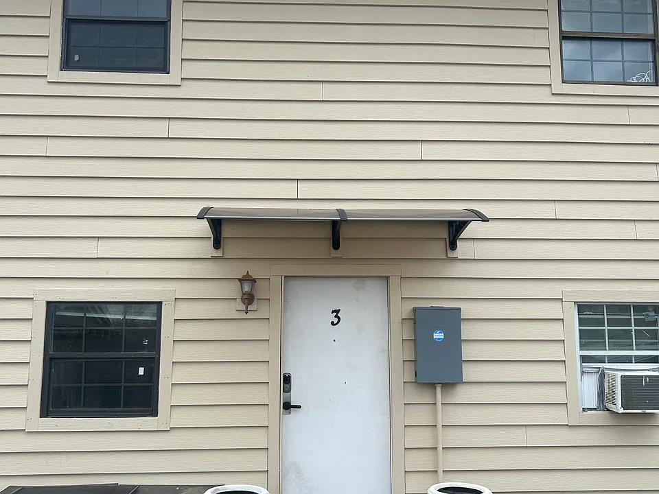 1207 N Ross Ave #1