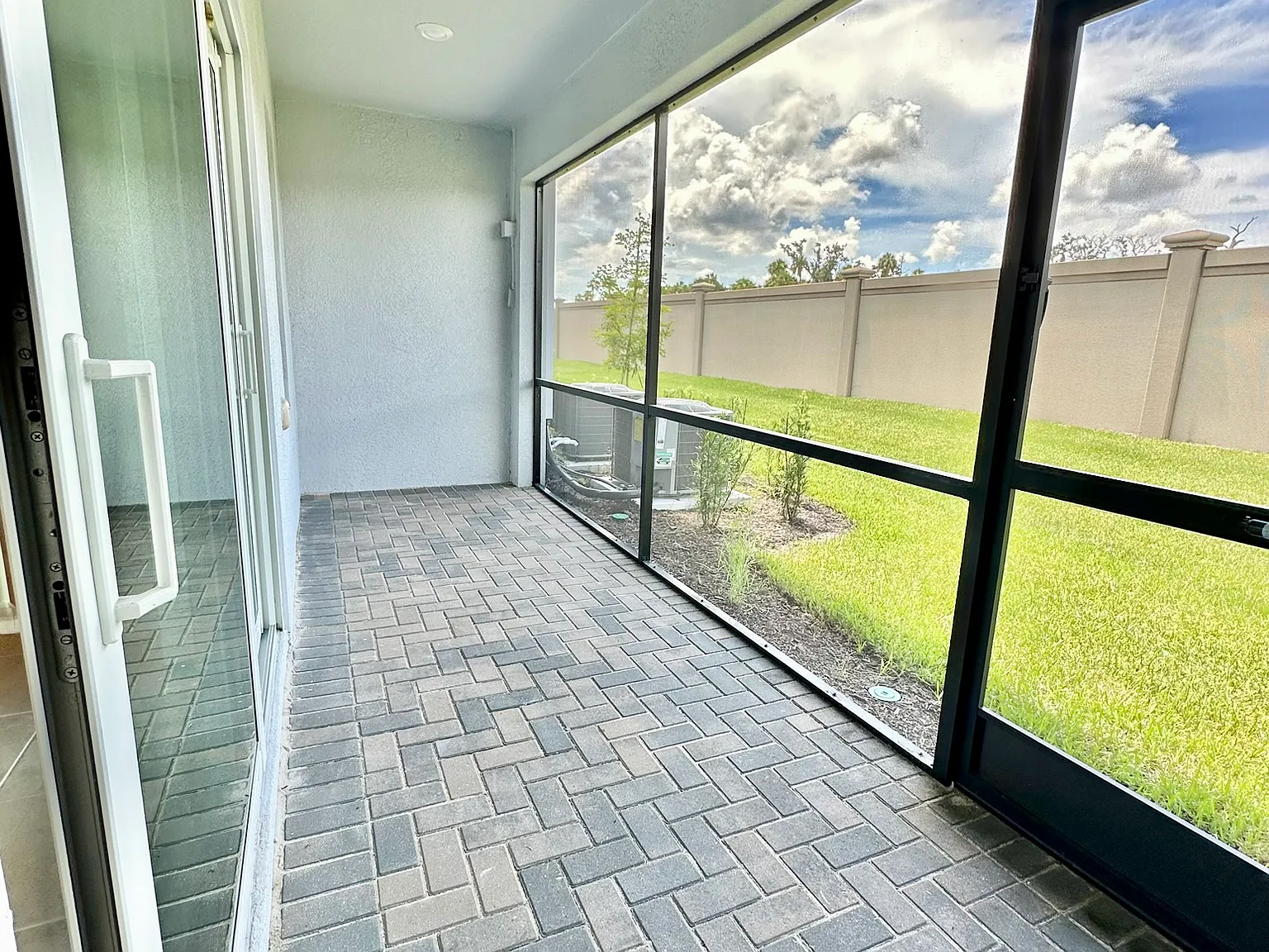 5425 Tripoli Dr — Photo 4