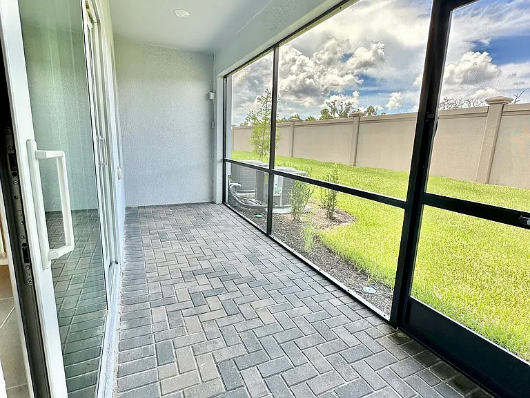 5425 Tripoli Dr — Photo 4